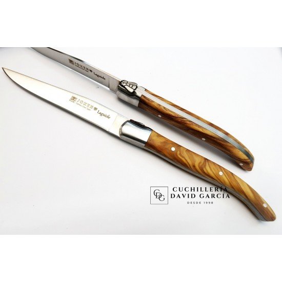 Cuchillo Mesa Joker Modelo Laguiole Acero Inox con Mango de Olivo Cuchillo Mesa Joker Modelo Laguiole Acero Inox con Mango de Olivo