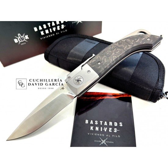 Bastards Knives & Forjaman Salamandra Serie Limitada  Camocarbon Black Pearl Bastards Knives & Forjaman Salamandra Serie Limitada  Camocarbon Black Pearl