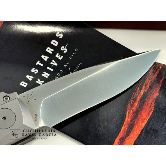 Bastards Knives & Forjaman Salamandra Serie Limitada  Camocarbon Black Pearl Bastards Knives & Forjaman Salamandra Serie Limitada  Camocarbon Black Pearl