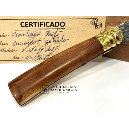 Gilberto Ferreira Luxury 2025 Damasco / Espinheiro Preto Gilberto Ferreira Luxury 2025 Damasco / Espinheiro Preto