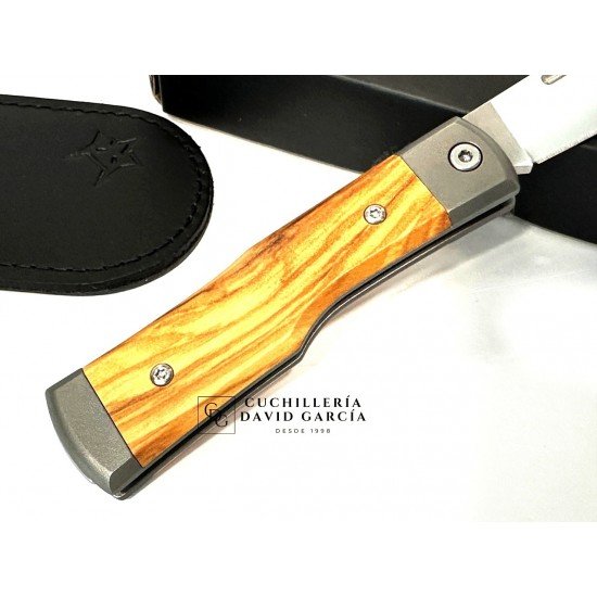 Fox Barlow FX-558-OL Madera de Olivo Acero M390 Fox Barlow FX-558-OL Madera de Olivo Acero M390