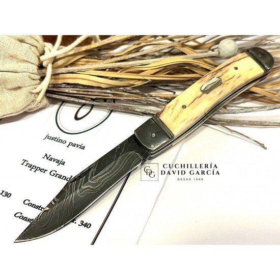 Justino Pavia Trapper Grande Acero Damasco /Asta de Ciervo