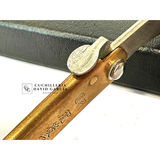 Navaja HigonoKami Kukri  Acero Damasco 71 Capas 