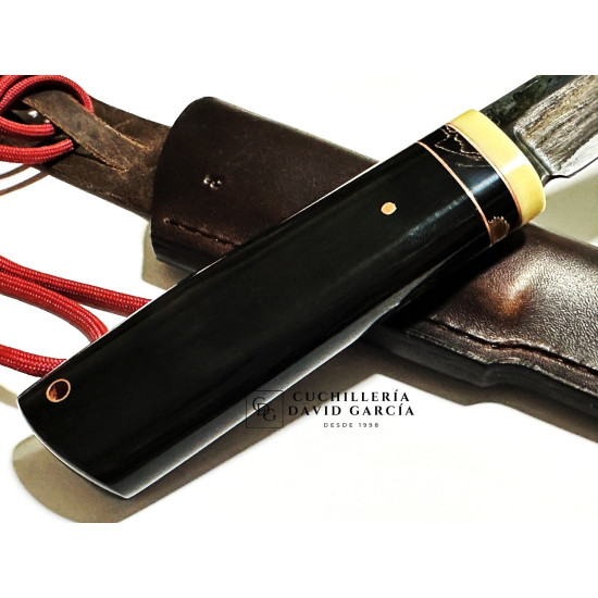 Daemon Knives artesanal  Asta de Búfalo Acero Carbono  XC100 (1095)