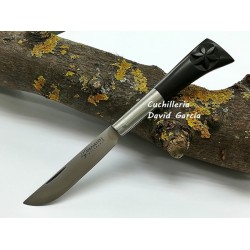Taramundi 7,5  cm Punta Vuelta Ebano Tallada Taramundi 7,5  cm Punta Vuelta Ebano Tallada