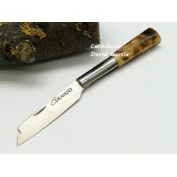Taramundi de 7 cm Punta Chata Boj Quemado Taramundi de 7 cm Punta Chata Boj Quemado