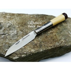 Taramundi Culata Incrustada Boj y Palo Violeta Punta recta 