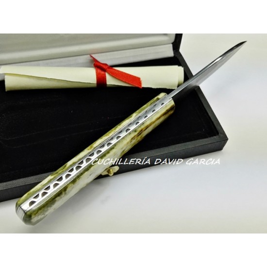 Expósito SVD/503-H Machete Damasco y VG10 Hueso de Avestruz con Mosaico Expósito SVD/503-H Machete Damasco y VG10 Hueso de Avestruz con Mosaico