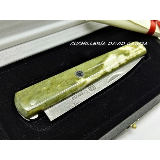 Expósito SVD/503-H Machete Damasco y VG10 Hueso de Avestruz con Mosaico Expósito SVD/503-H Machete Damasco y VG10 Hueso de Avestruz con Mosaico