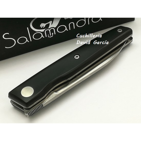 Salamandra HDM-300 230212